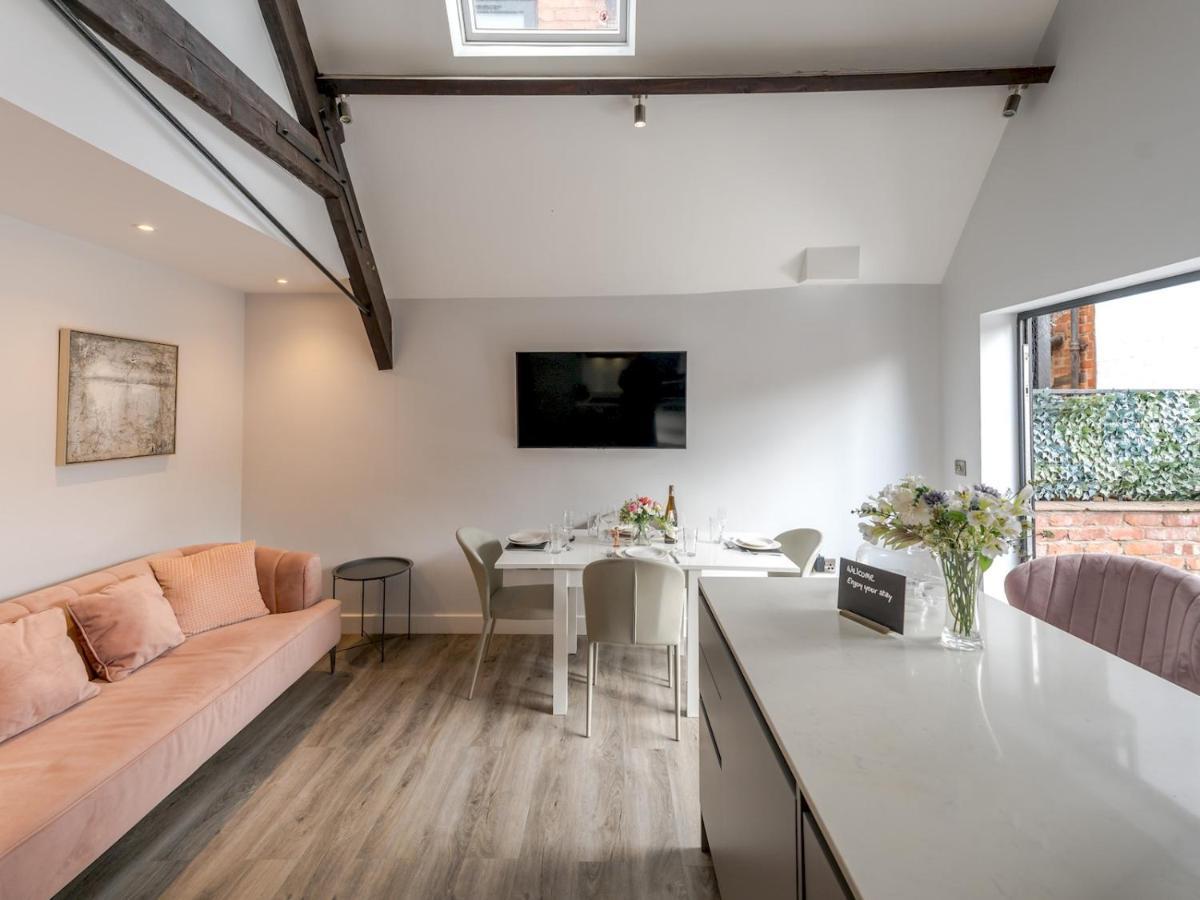 Pass The Keys Dahlia Contemporary Town Centre Apartment シュルーズベリー エクステリア 写真